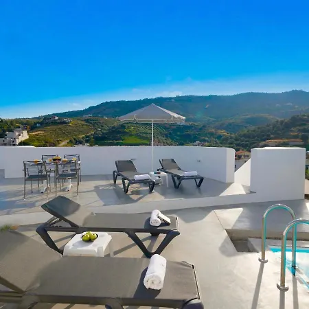 Paradiso Iv Villa *